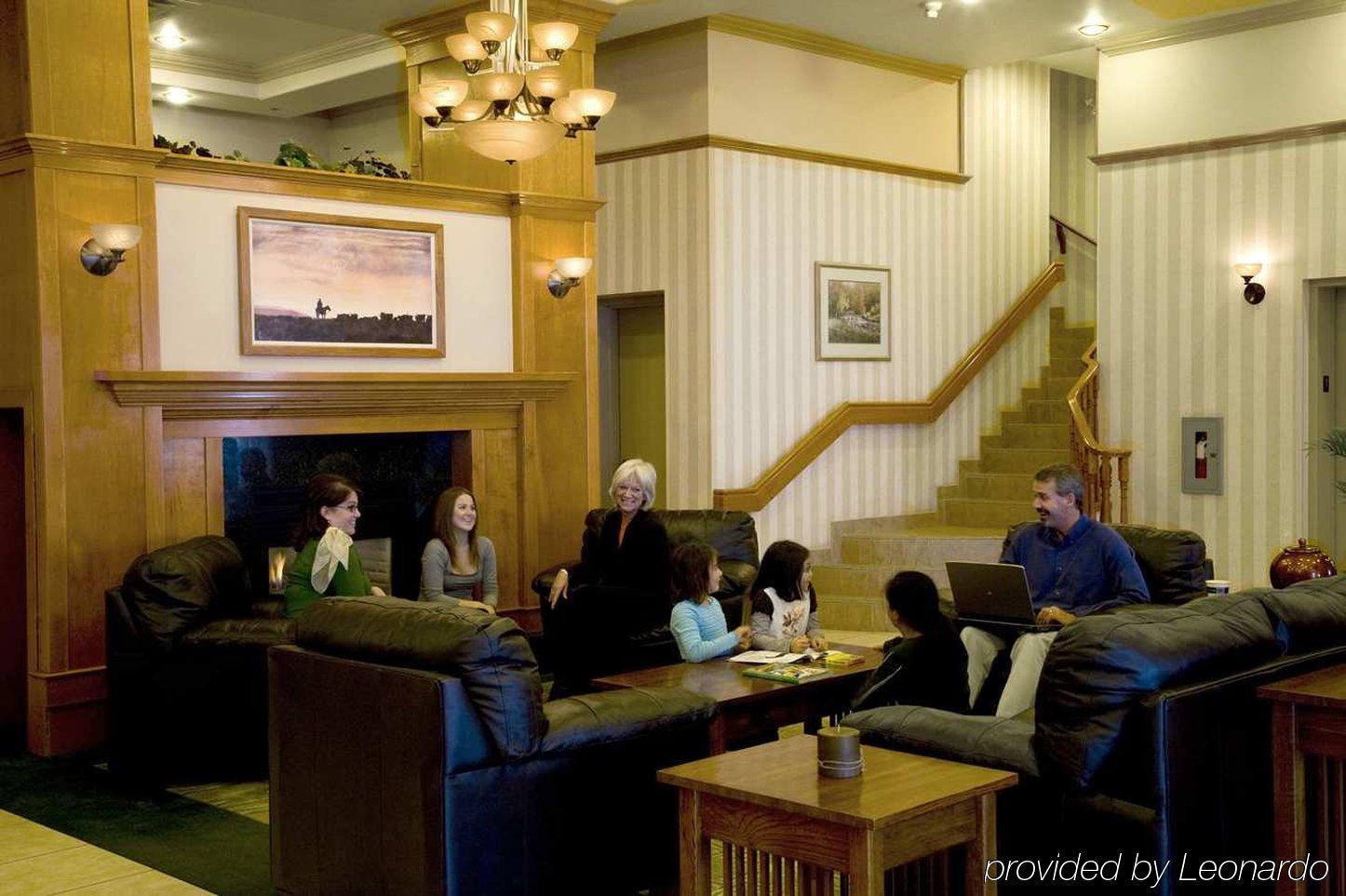 Hampton Inn By Hilton Kamloops Interior photo